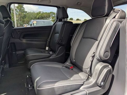 Used 2025 Honda Odyssey Elite image 14