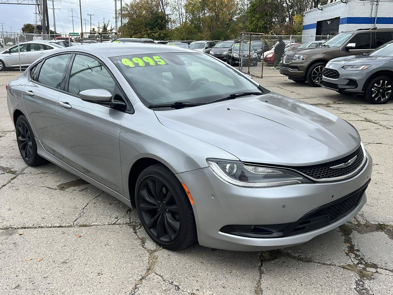 Used 2016 Chrysler 200 S FWD image 3