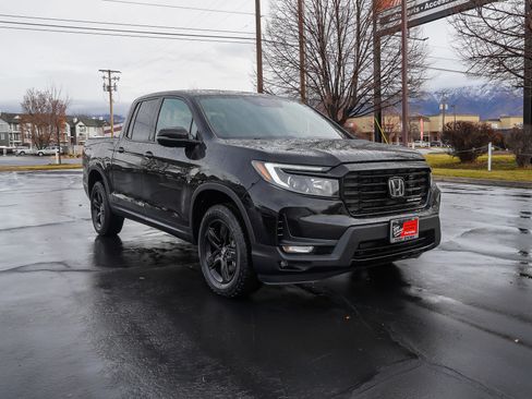 Used 2022 Honda Ridgeline Black Edition image 2