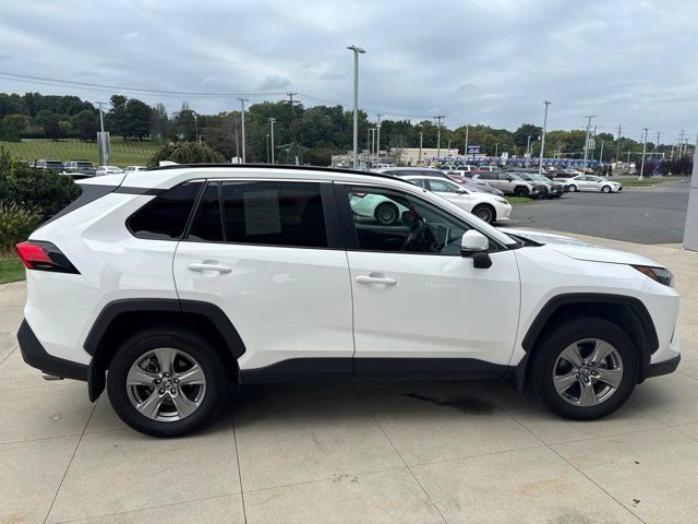 Used 2025 Toyota RAV4 XLE w/ Convenience Package AWD/4WD image 8