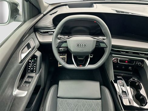 New 2025 Audi SQ5 Premium Plus image 10
