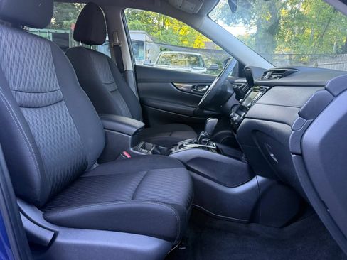 Used 2020 Nissan Rogue SV AWD/4WD image 10