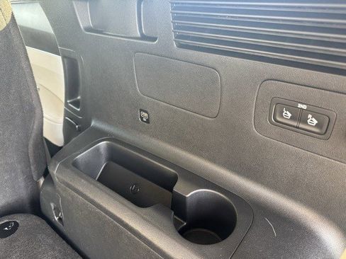 Used 2021 Kia Sorento S w/ Panoramic Sunroof Package image 38