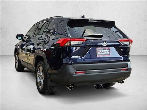 Used 2025 Toyota RAV4 XLE w/ Convenience Package FWD image 7