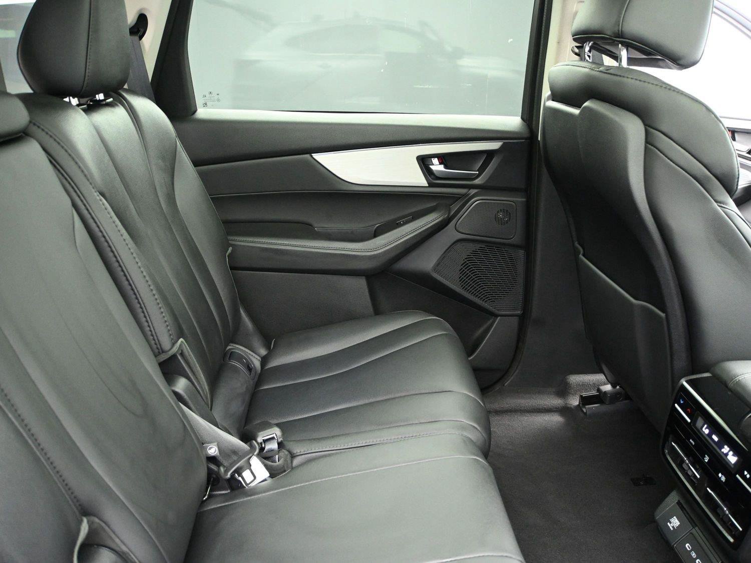 Certified 2025 Acura MDX SH-AWD image 23