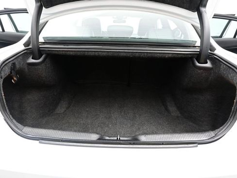 Used 2020 Dodge Charger SXT w/ Leather Interior Group image 10