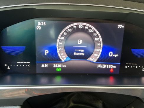 Certified 2023 Volkswagen Tiguan SE R-Line FWD image 20