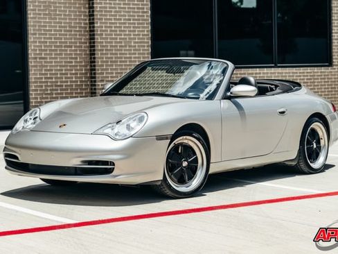Used 2002 Porsche 911 Cabriolet image 32