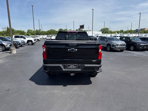 Used 2025 Chevrolet Silverado 1500 High Country w/ Midnight Edition AWD/4WD image 4