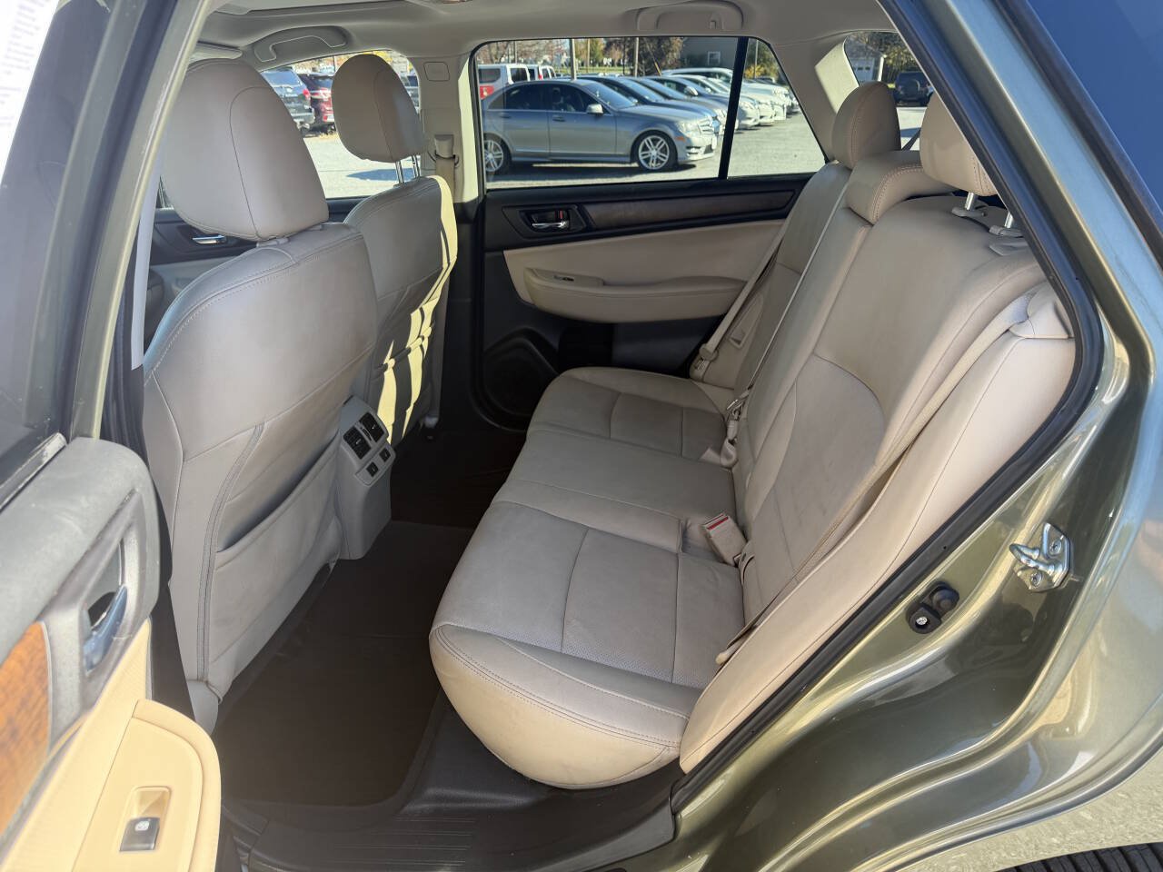 Used 2016 Subaru Outback 2.5i Limited AWD/4WD image 13