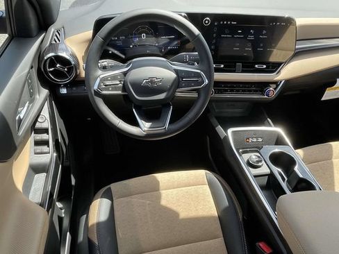 New 2026 Chevrolet Equinox ACTIV FWD image 11