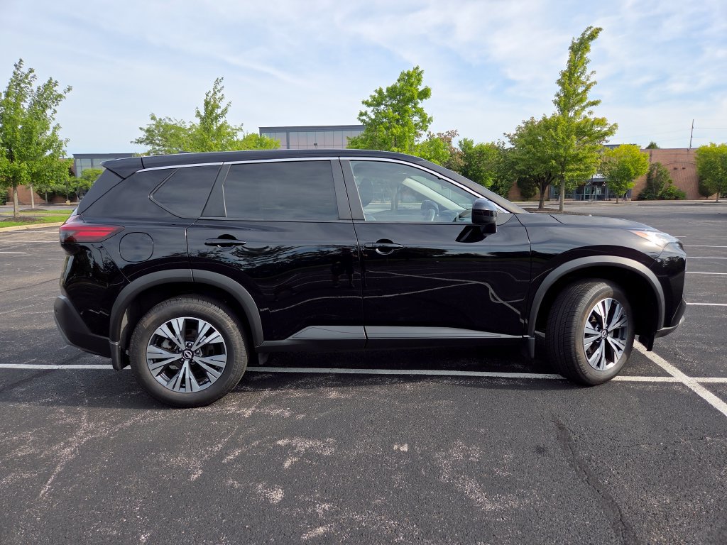 Used 2023 Nissan Rogue SV AWD/4WD image 24