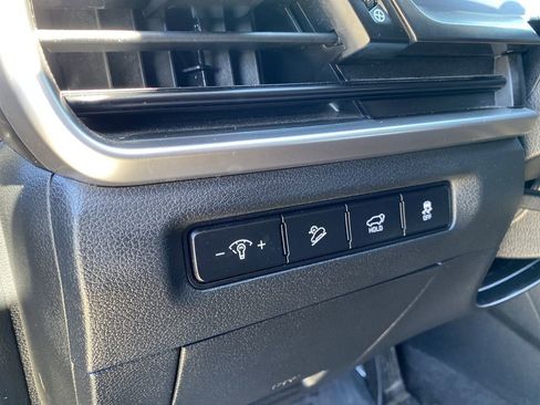 Used 2025 Kia Telluride S image 12