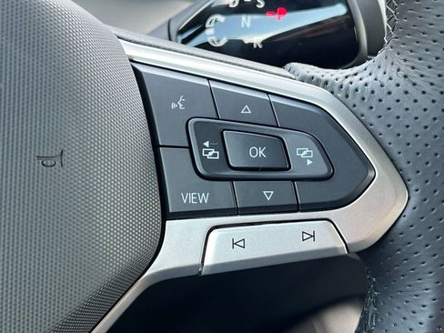 New 2026 Volkswagen Tiguan SE R-Line AWD/4WD image 22