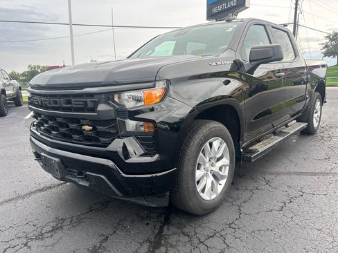 Used 2023 Chevrolet Silverado 1500 Custom AWD/4WD image 1
