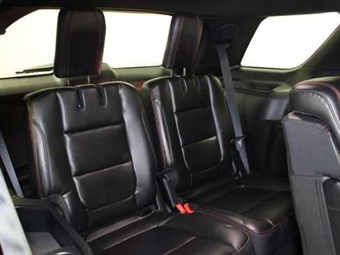 Used 2018 Ford Explorer Sport w/ Equipment Group 401A AWD/4WD image 16