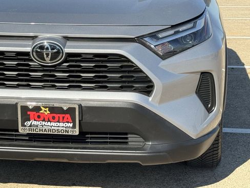 Used 2023 Toyota RAV4 LE image 9