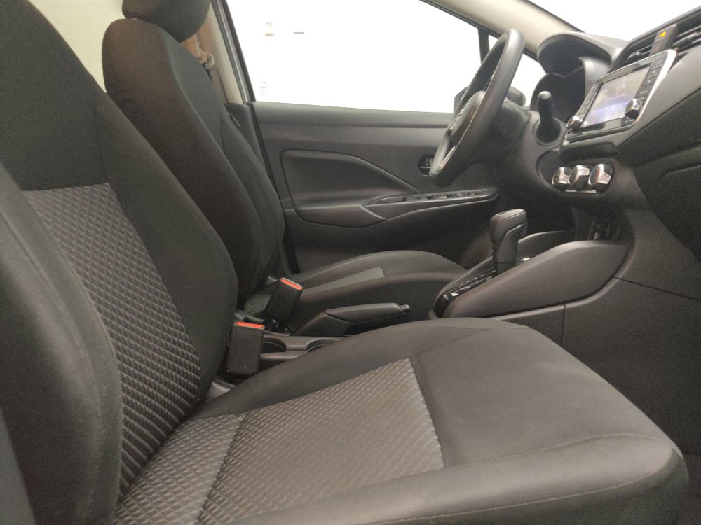 Used 2021 Nissan Versa S FWD image 21