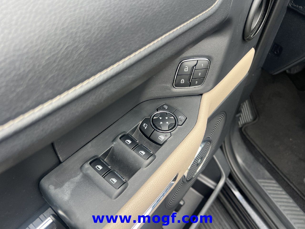Certified 2024 Ford Expedition Limited AWD/4WD image 19
