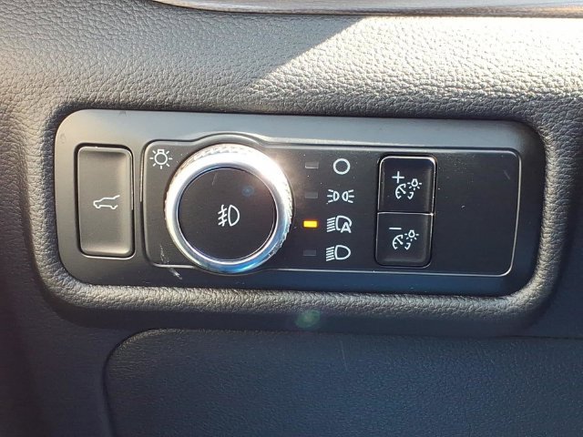 Used 2023 Ford Explorer Limited w/ Limited Technology Package AWD/4WD image 20