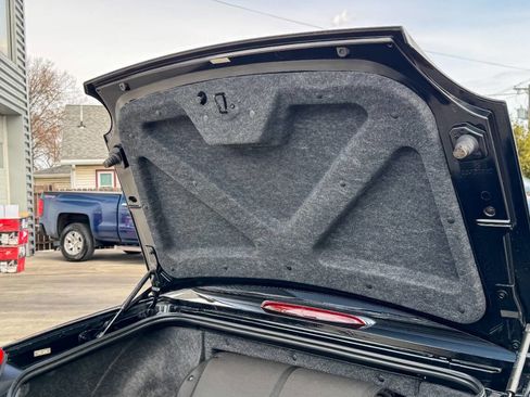 Used 2002 Ford Thunderbird Deluxe image 30