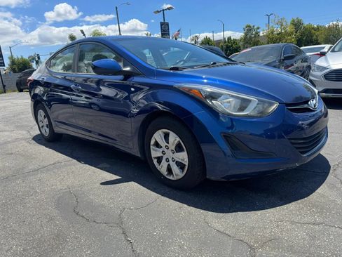 Used 2016 Hyundai Elantra SE FWD image 3