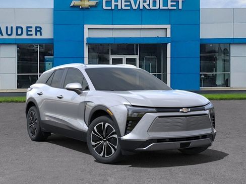 New 2025 Chevrolet Blazer EV LT image 7