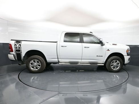 Used 2023 RAM 2500 Laramie AWD/4WD image 4