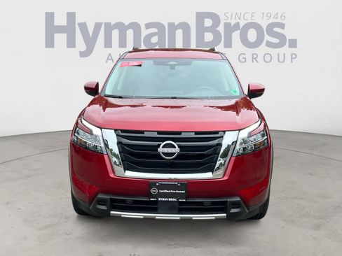 Certified 2023 Nissan Pathfinder SL image 9