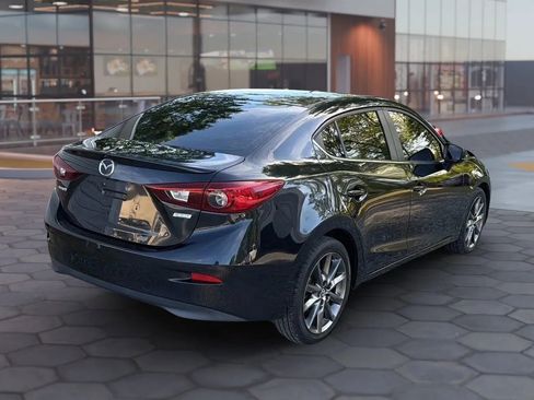 Used 2018 MAZDA MAZDA3 Touring image 15