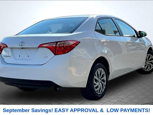 Used 2017 Toyota Corolla LE FWD image 5