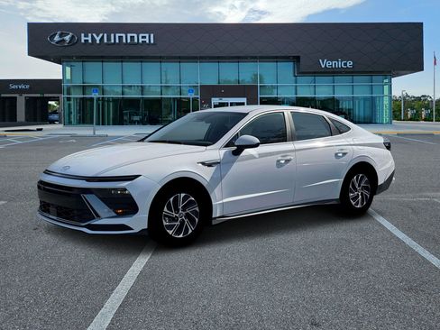 New 2026 Hyundai Sonata Blue FWD image 21