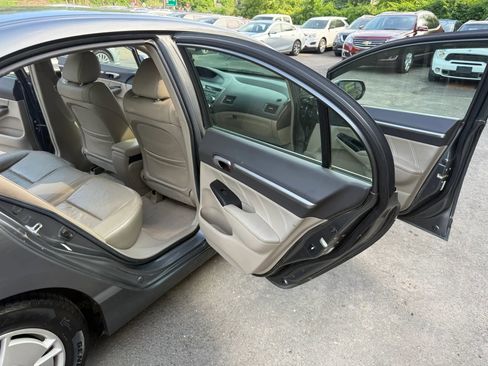 Used 2010 Honda Civic Hybrid Sedan image 14