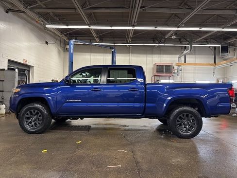 Used 2023 Toyota Tacoma SR5 image 3