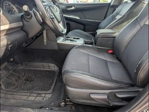 Used 2012 Toyota Camry SE FWD image 9