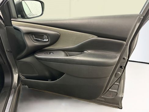 Used 2018 Nissan Murano S image 33