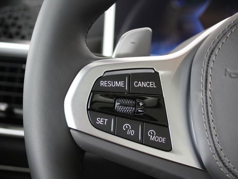 New 2026 BMW X7 xDrive40i w/ M Sport Package image 16