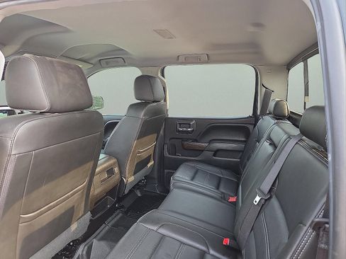 Used 2019 GMC Sierra 2500 Denali w/ Suspension Package, Off-Road AWD/4WD image 10