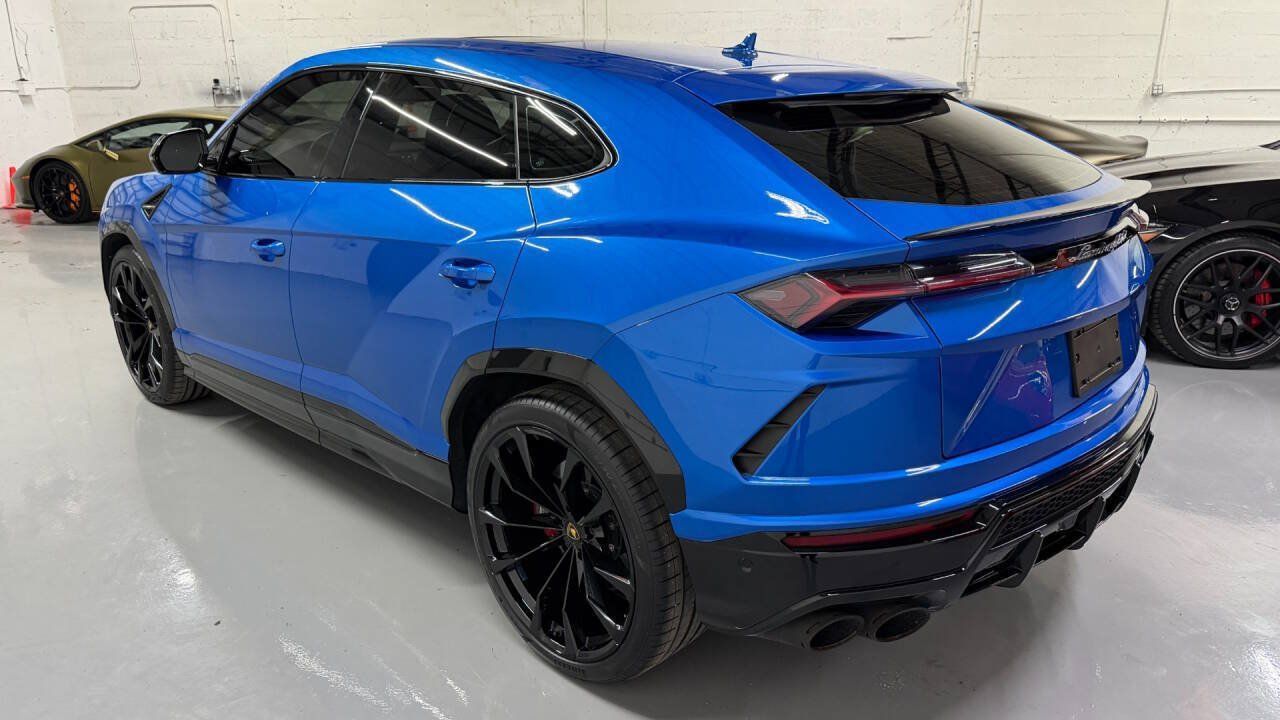Used 2021 Lamborghini Urus AWD/4WD image 20