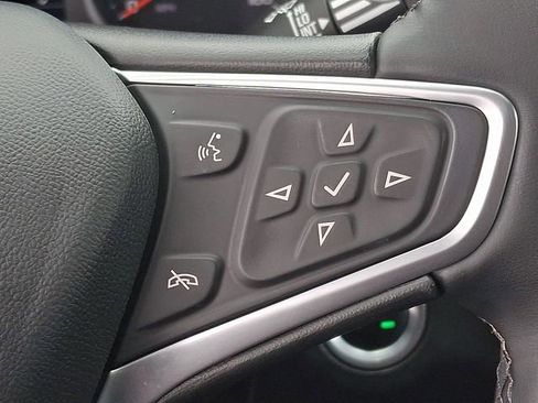 Used 2023 Chevrolet Equinox LT image 21