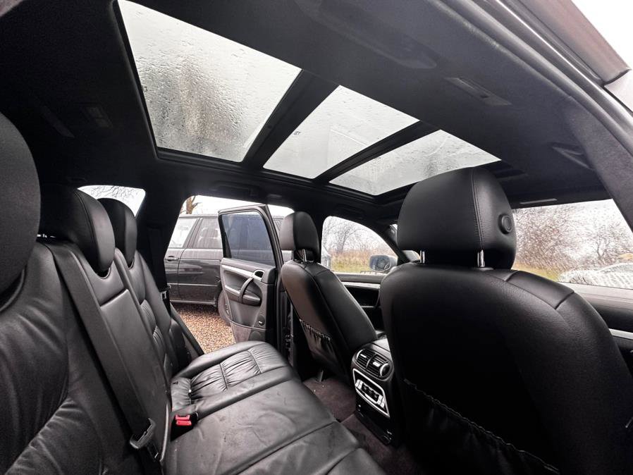 Used 2008 Porsche Cayenne Turbo AWD/4WD image 16