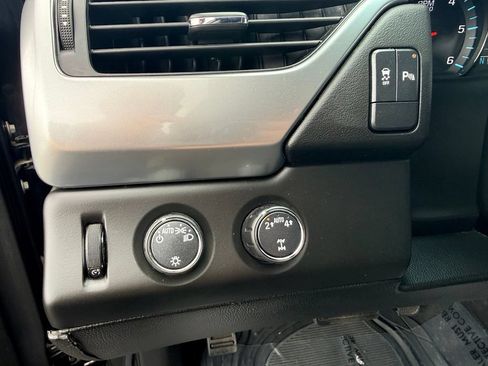 Used 2020 Chevrolet Tahoe LS AWD/4WD image 18