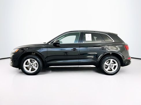 Used 2023 Audi Q5 2.0T Premium w/ Convenience Package image 4