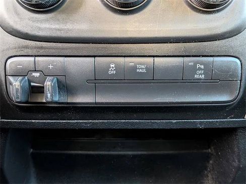 Certified 2017 RAM 2500 Tradesman w/ Chrome Appearance Group image 25