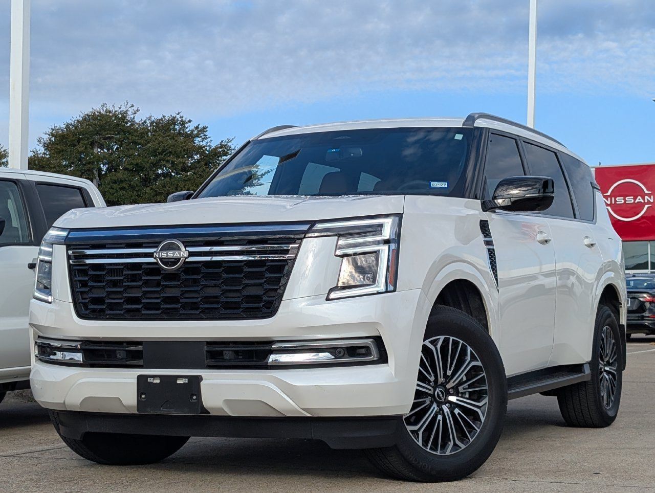 Used 2025 Nissan Armada SL w/ Captain's Chari Seat Package RWD image 2
