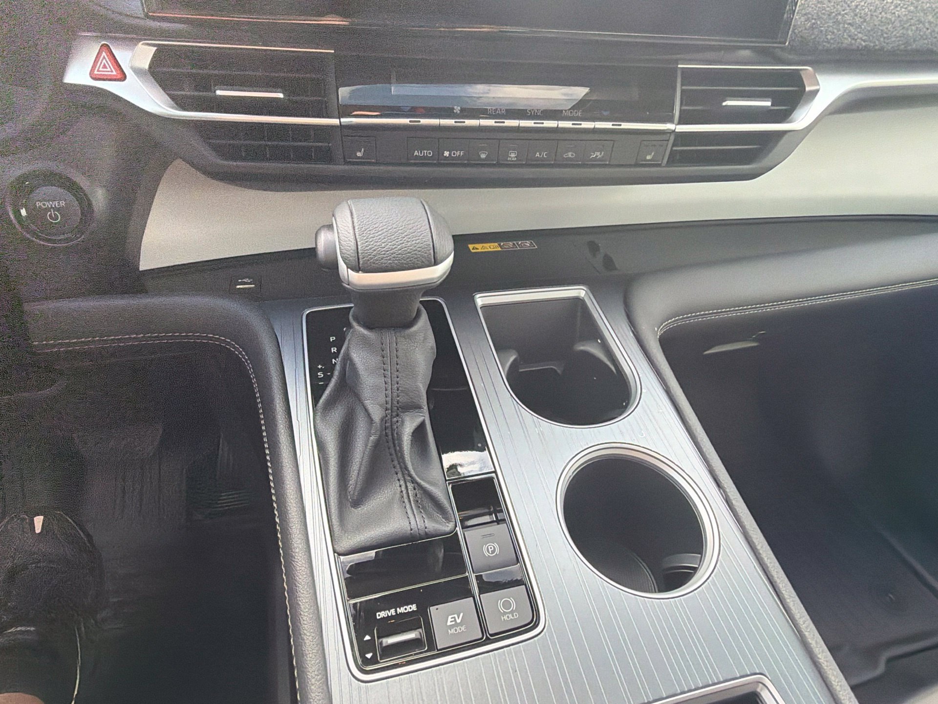 Certified 2026 Toyota Sienna XLE FWD image 23