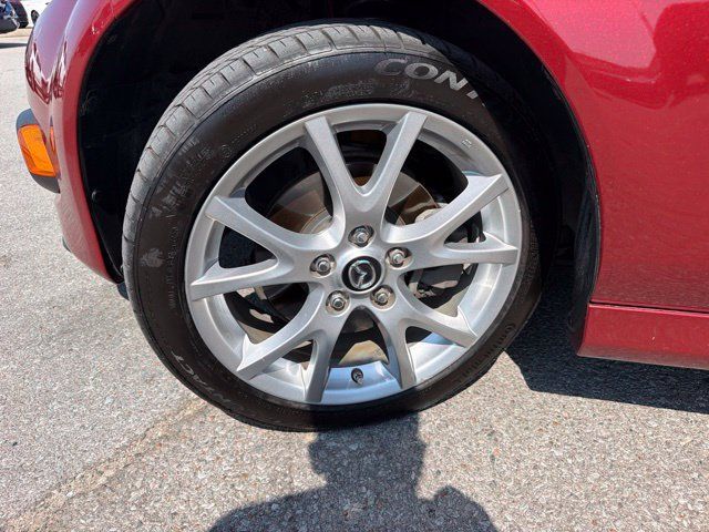 Used 2014 MAZDA MX-5 Miata Grand Touring w/ Premium Package RWD image 11