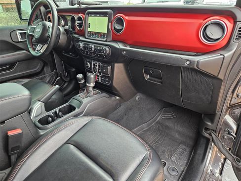Used 2022 Jeep Gladiator Rubicon w/ LED Lighting Group image 30