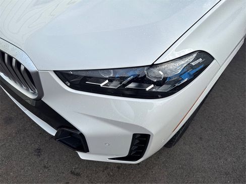 New 2026 BMW X5 xDrive50e w/ M Sport Package image 16