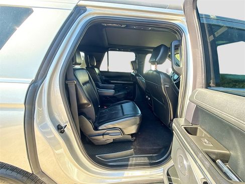 Used 2020 Ford Expedition Max XLT w/ Equipment Group 202A image 29